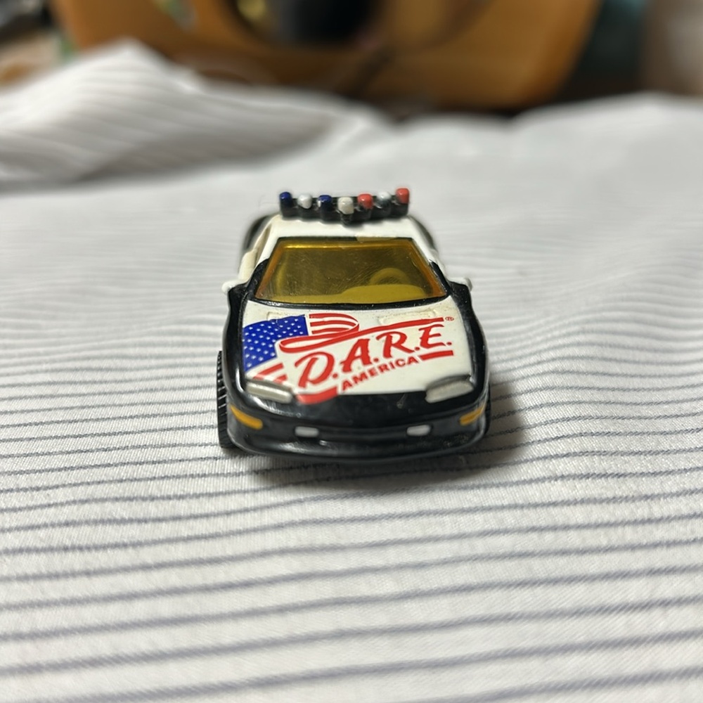 D.A.R.E. Matchbox Police Car - Picture 3 of 5